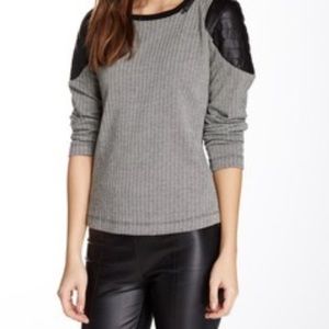 🖤NWT🖤 W118 by Walter Baker Black & White Top
